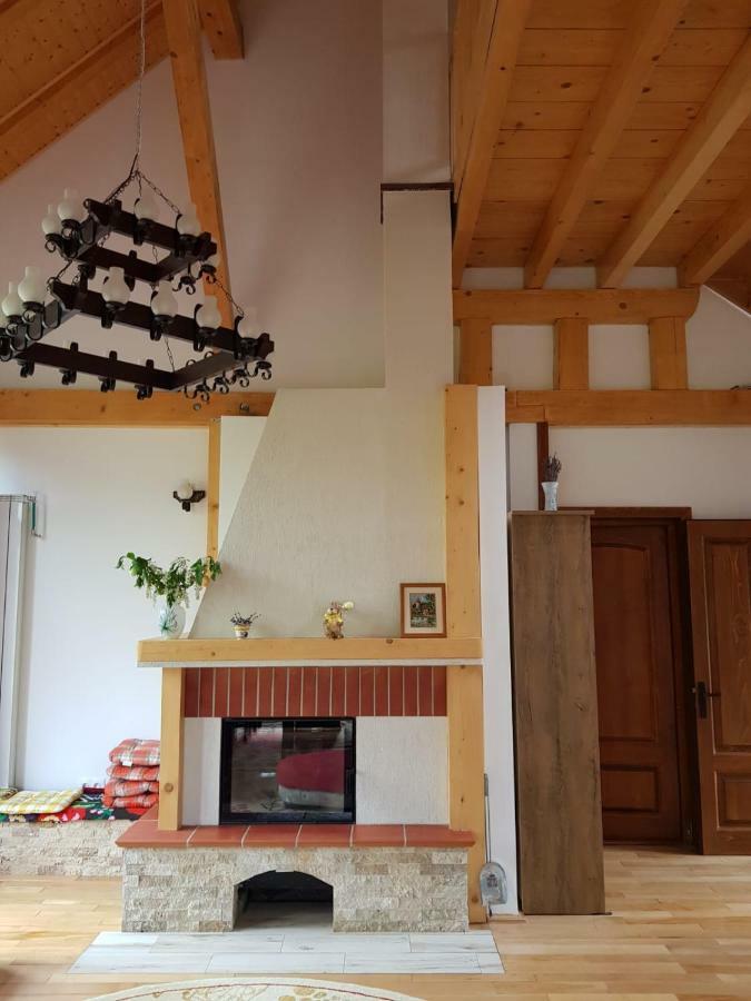 Albinuta Guesthouse Ozun 外观 照片